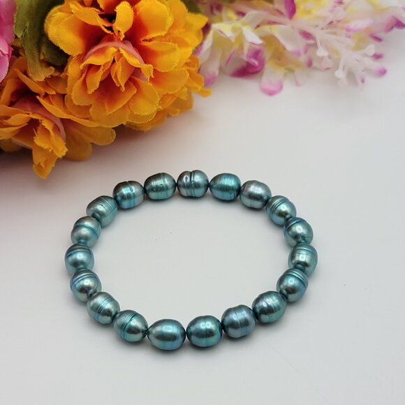 Peacock Pearl Stretch Bracelet 6.75" - Picture 1 of 6